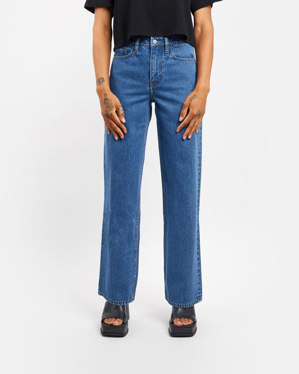 Fit Archive: Wide leg jeans in organic mid vintage