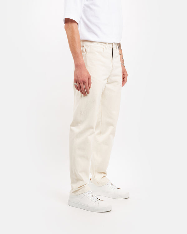 Relaxed tapered fit jeans in natural