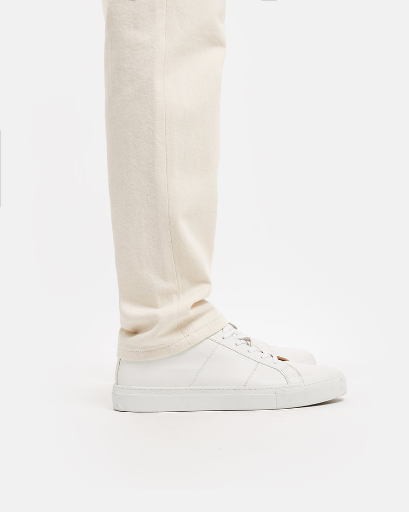 Relaxed tapered fit jeans in natural