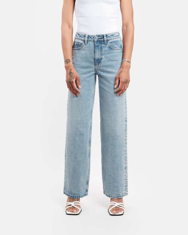 Fit Archive: Wide leg jeans in organic light vintage