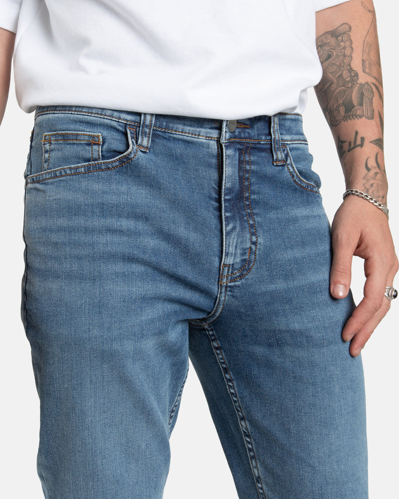 Tapered fit jeans in glacier wash